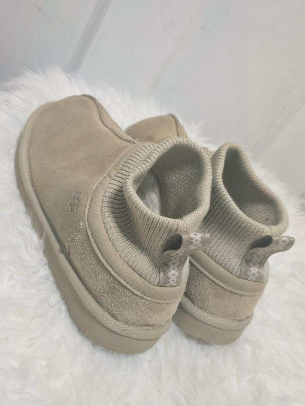 UGG CLASSIC ULTRA STRETCH CUFF Chocolate color Size 5 - Picture 9 of 9